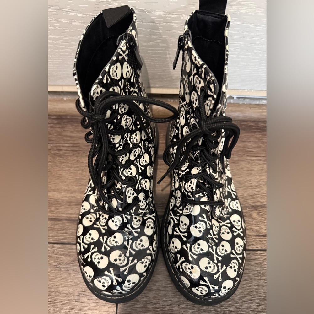 Betsey Johnson Skull Print Combat Boots
